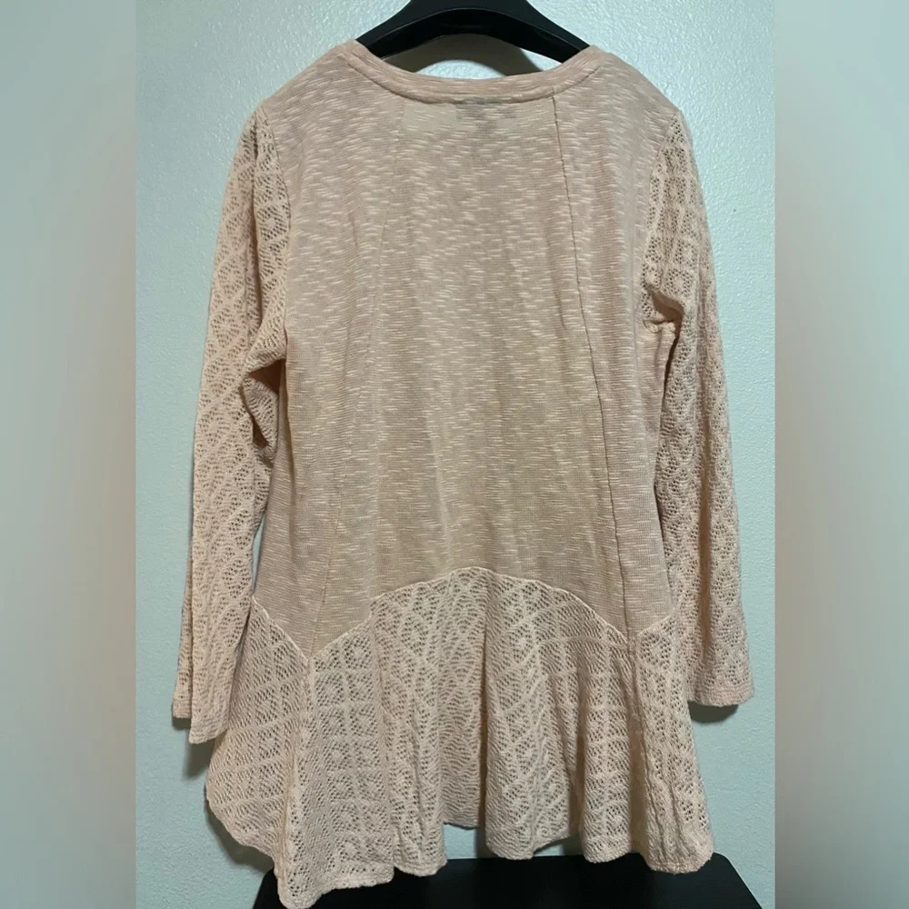 Like New Style and Co. peach/ pink Lace type Long sleeve Blouse- size xl - Picture 3 of 7
